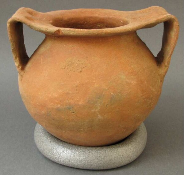 Clay vessel