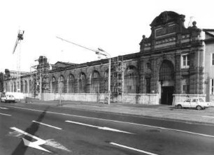 Dresden-Friedrichstadt, Weißeritzstraße. Großmarkthalle (1891-1893). Straßenansicht von Westen