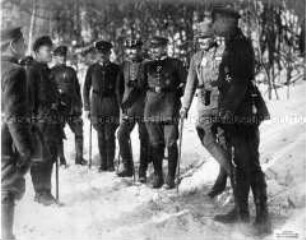 General von Falkenhayn mit Soldaten in Rumänien