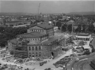 Dresden. Semperoper (Wiederaufbau 1977-1985). Außenansicht