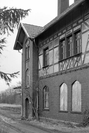 Ehem. Bahnhof (Bahnhof); Eiterfeld, Am Schwesternhaus 8