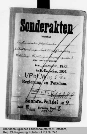 Amtsbezeichnung, Anstellung, Ausrüstung, Bekleidung, Schulung, Versetzung, Besoldung und Versorgung der kommunalen Polizeibeamten