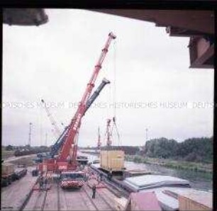 VE Kombinat Deutrans: Gütertransport im Hafen von Königswusterhausen