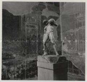 Herculaneum, Casa dei Cervi, Zimmer mit den roten Wänden, Satyr
