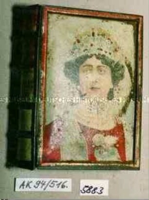 Blechdose in Buchform für ? (Abbildung eines Porträts einer Dame mit Krone - auf Rücken kyrillische Schrift)