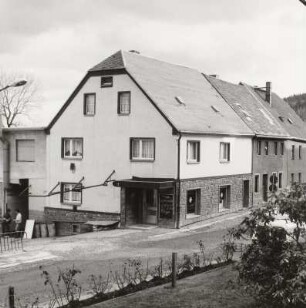 Wohn- und Geschäftshaus, Grünhain