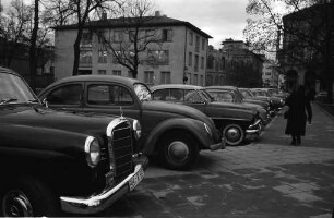 Parkbuchten am Friedrichsplatz.