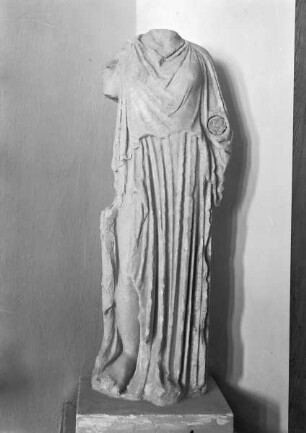 Gewandfigur