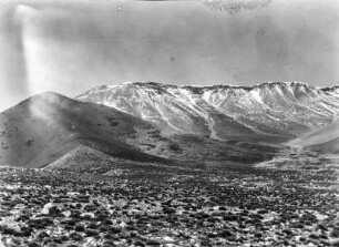 Der Cerro Negro Overo : Blick auf ein Gebirge