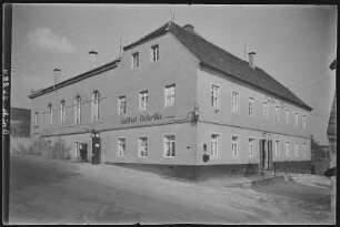 Ockrilla. Gasthof und Denkmal