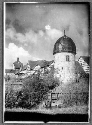 An der alten Stadtmauer in Heldburg