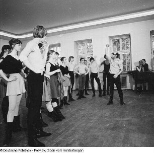 Palucca Schule Dresden, Tanzprobe "Russische Folklore" unter Leitung von V. Borisow