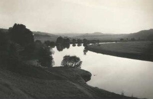 Muldenlandschaft bei Lastau oberhalb von Colditz. Blick vom rechten Ufer Flussaufwärts über eine Flussschlinge der Zwickauer Mulde