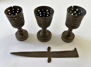 Gefäße und Brieföffner aus Munition (sog. Grabenkunst)