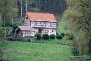 Fachwerkhaus und kleines Nebengebäude
