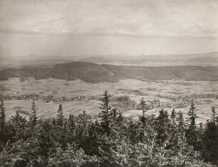 Lausitzer Bergland. Blick in südlicher Richtung auf Cunewalde und Bieleboh