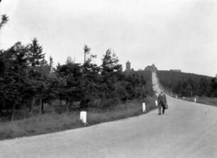 Auffahrt zum Fichtelberghaus