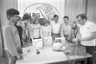 Anschaffung einer neuen elektronischen Übungspuppe für die DLRG-Ortsgruppe Neureut aus einer Spende der SPD Neureut