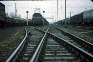 Kornwestheim Südwest Lok 193 013 Güterzug Gleissperrsignale