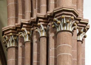 Kapitelle des südöstlichen Vierungspfeilers