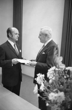 Amtseinführung des neuen Direktors des Generallandesarchivs Oberstaatsarchivdirektor Dr. Alfons Schäfer