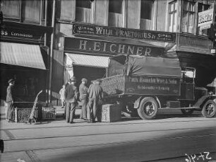 Leipzig. Fellverladen auf dem Brühl