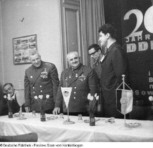 Komsomoldelegation mit W. Mocke, Sign. 80/20