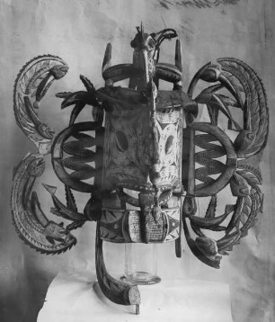 Tanzmaske aus Neumecklenburg (später Neuirland)
