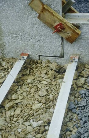 Stützwand "Bewehrte Erde", Siegen : Verlegung B ...