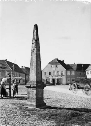Distanzsäule : Wittichenau, Marktplatz. Distanzsäule (1732)