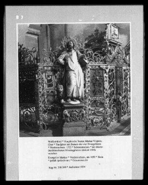 Taufgitter mit Statuen der vier Evangelisten — Evangelist Markus