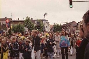 Kindervogelschießen: Umzug in der Hamburger Straße