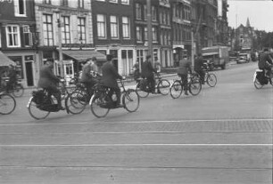 Radfahrer : Männer auf Fahrrädern in Amsterdam