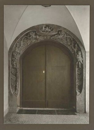 Fischer, Theodor; Stuttgart, Heusteigstr.; Sammelschulhaus - Eingang