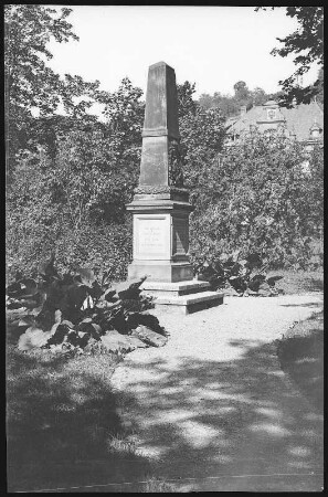 Bad Sulza. Denkmal im Kurpark