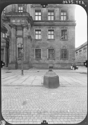 Dresden-Altstadt, Augustusstraße 2. Ständehaus (1901-1906; P. Wallot). Hauptfassade (Teilansicht) vom Schloßplatz