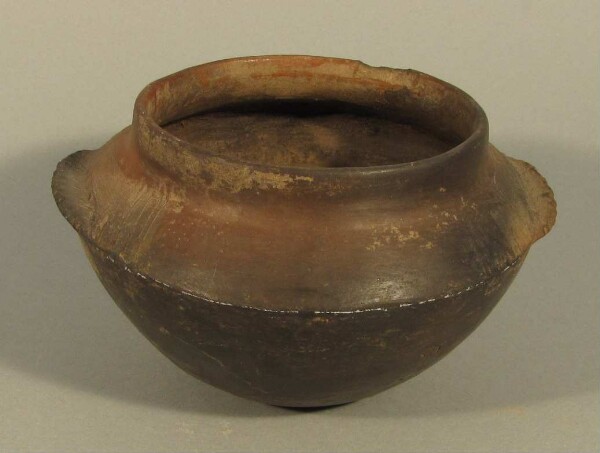 Clay vessel