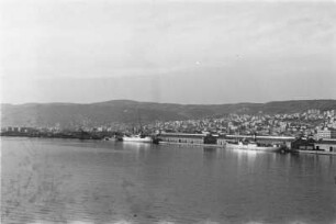 Küste : Eine Stadt an der israelischen Küste.