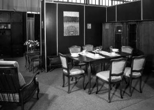 Ausstellungskoje mit Speisezimmer