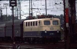 Mönchengladbach Hbf. Lok 141 300 B4yg-Wagen