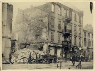 Zerstörungen Zweiter Weltkrieg - Luftangriff 2./3.09.1942. Rondellplatz, Karl-Friedrich-Straße 20 und 22