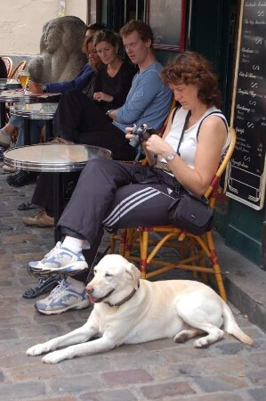 Gäste im Straßencafè, Montmartre