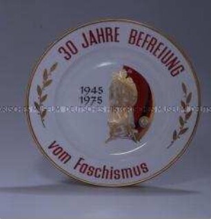 Gedenkteller "30 Jahre Befreiung vom Faschismus"