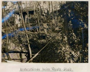 Foto der beim Regiments-Stab errichteten Unterstände bei Muncelu nordwestlich von Focsani