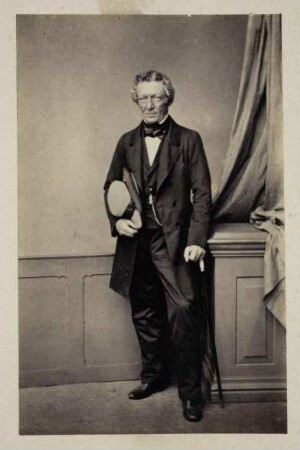 Hahn, Nikolaus F. von