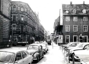 Privatgebäude, Straßen und Plätze in Karlsruhe. Kreuzstraße/Kreuzung Markgrafenstraße