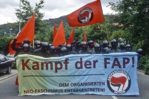 Gegendemo zum FAP-Treffen beim Rechtsextremisten Thorsten Heise in Northeim, am 04.06.94 (Autonome Antifa (M))