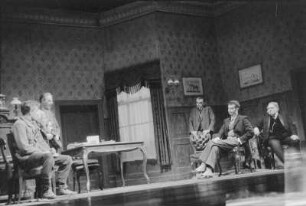 Szenenbilder aus " Aufruf an der Mauer", Meininger Theater, 1954