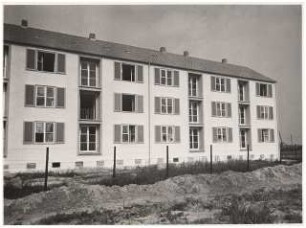 BBC (Brown, Boveri & Cie), Mannheim-Käfertal Wohnblock: Fensterseite