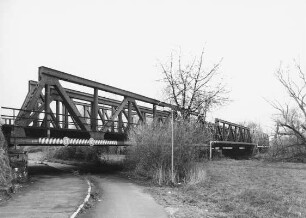 Kinzigbrücke; Hanau, Kinzig (Nähe Rühlstraße), Von Friedberg nach Hanau, Bahngelände von Friedberg nach Hanau